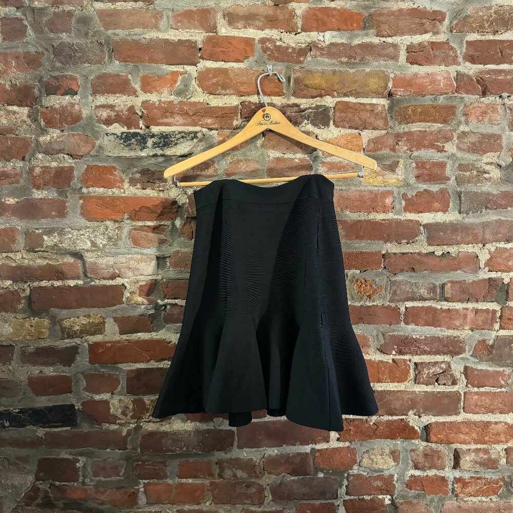 Guess Los Angeles Lined Black Mini Skirt Flared Bottom Size XL Y2K